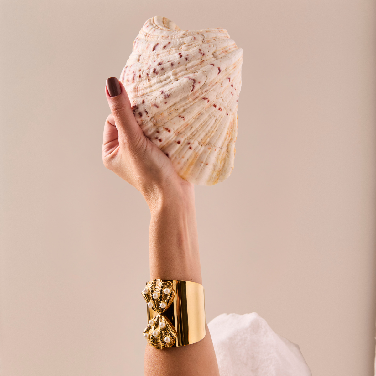 Pulseira Larga Concha Pérola