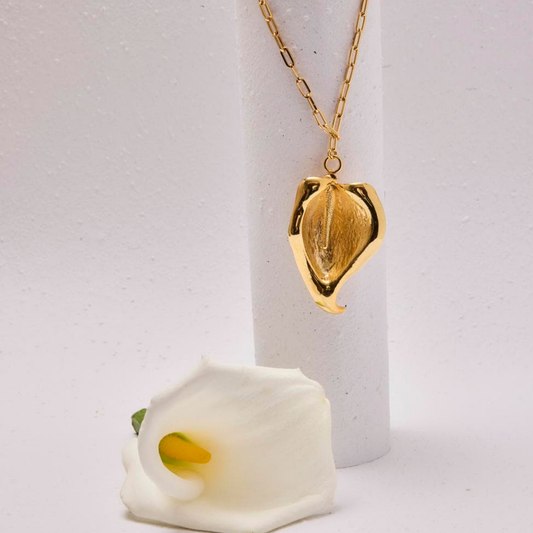 Colar Longo Copo de Leite