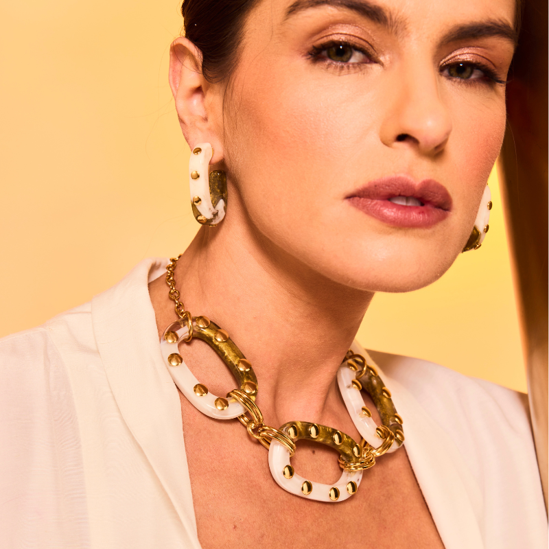 Colar Curto Resina Malibu