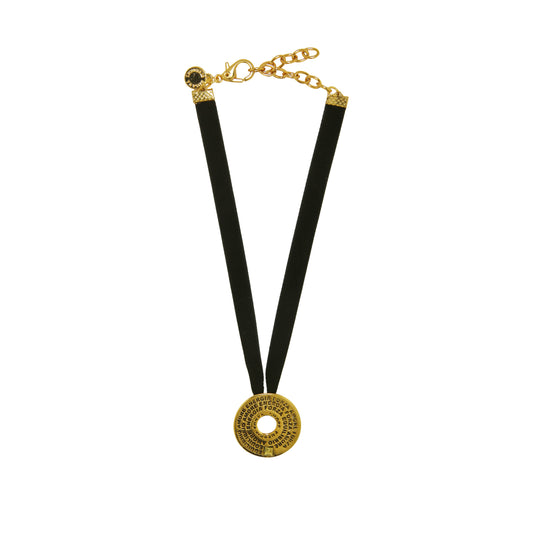 Colar Fita Pequena Essência