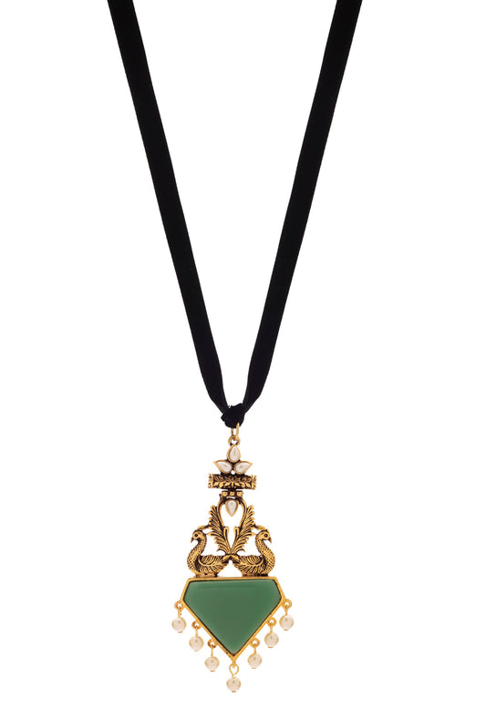 Colar Resina Veludo Rabat