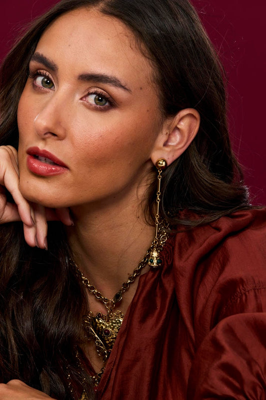 Brinco Longo Berloques Vintage