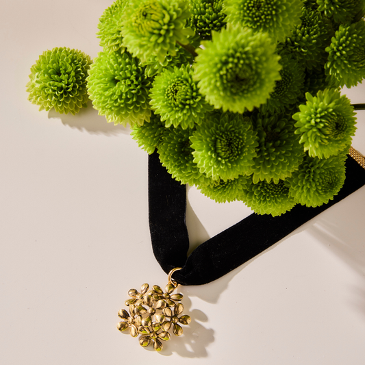 Colar Bouquet Veludo