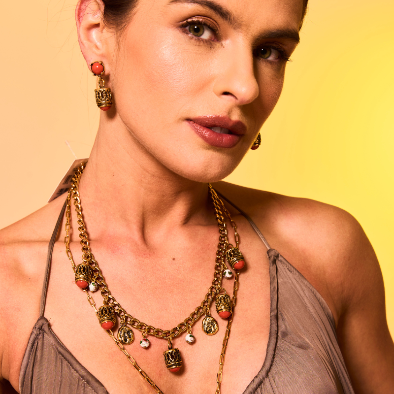 Colar Curto Berloque Turquia